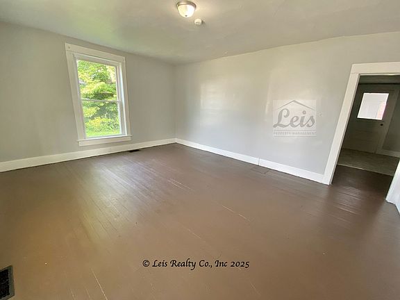 4th image of 318 11th St #1