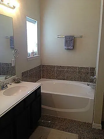 209 Wooded Glen Ct — Photo 5
