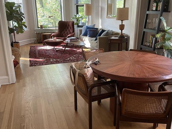 3rd image of 3278 W Wrightwood Ave #2