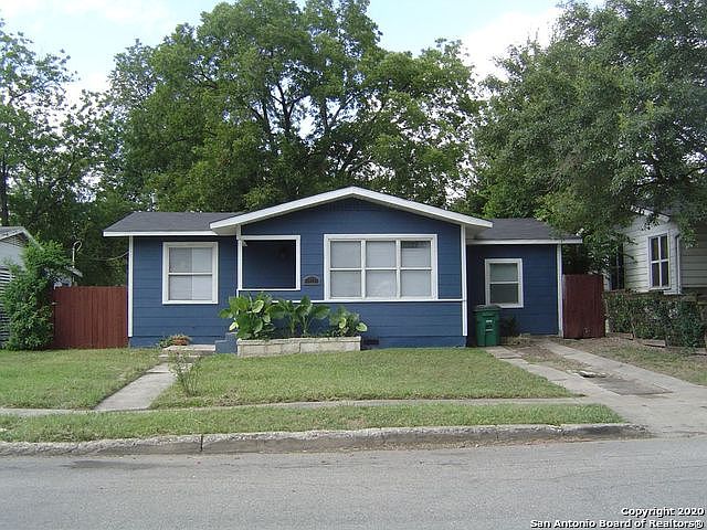 1st image of 322 Adrian Dr