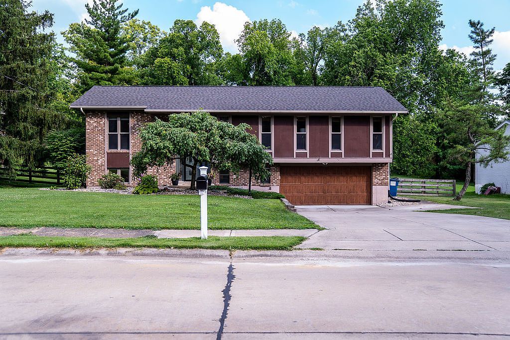 3123 Elmwood Dr - Property Image