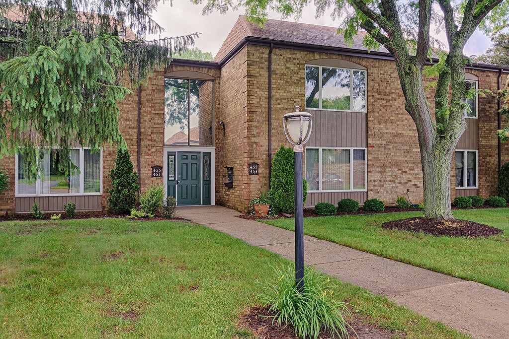 457 Barkwood Dr NE, Grand Rapids, MI 49544 Zillow