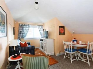 430 Angell St #3, Providence, RI 02906