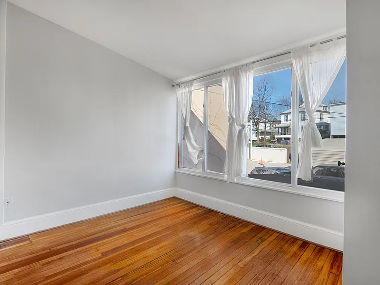 1226 Rhode Island Ave NE — Photo 22
