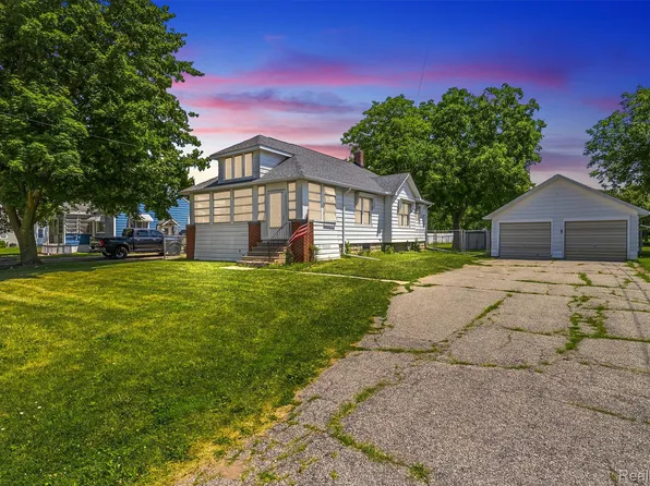 1709 Michigan Ave, Bay City, MI 48708