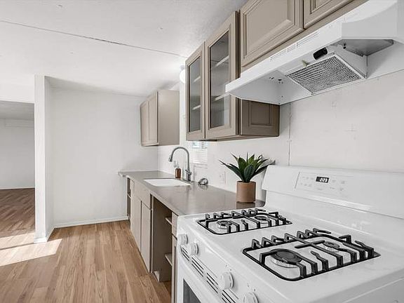 3rd image of 5505 N Shannon Rd #41