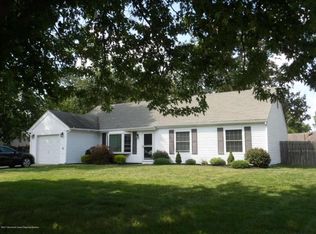 998 Goose Creek Rd, Toms River, NJ 08753