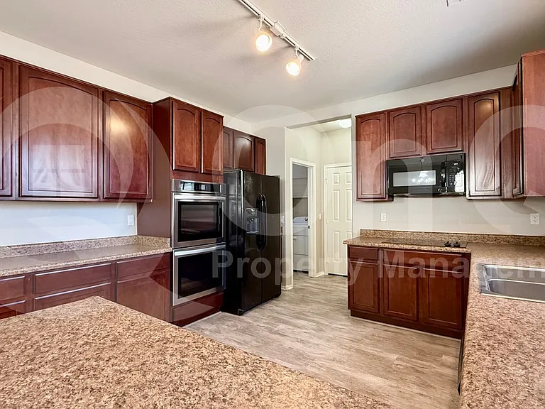 3450 E Terrace Ave — Photo 17