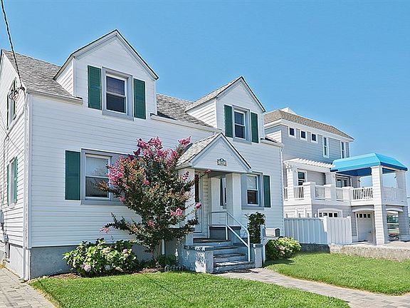 2nd image of 322 Berkeley Ave #2