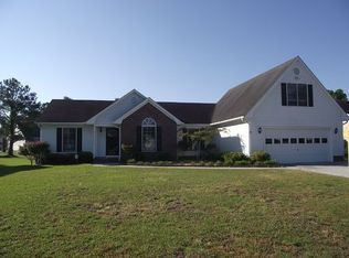 505 Raintree Rd, Jacksonville, NC 28540