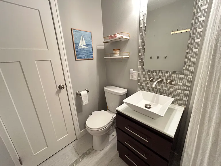 3100 N Lake Shore Dr #1212 — Photo 17
