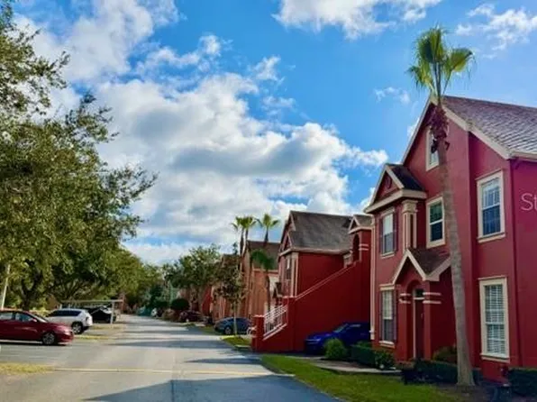 9228 Lake Chase Island Way #9228, Tampa, FL 33626