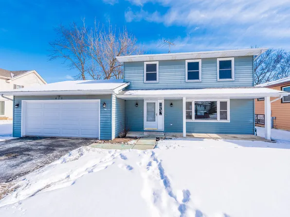 429 6th St, Wheeling, IL 60090