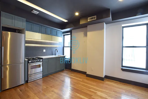 Rented by null | media 19