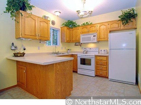 3rd image of 421 W Court Street