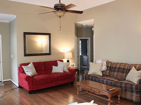 Living Room/Dining Room