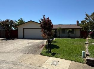 10 Bluestone Ct, Sacramento, CA 95824