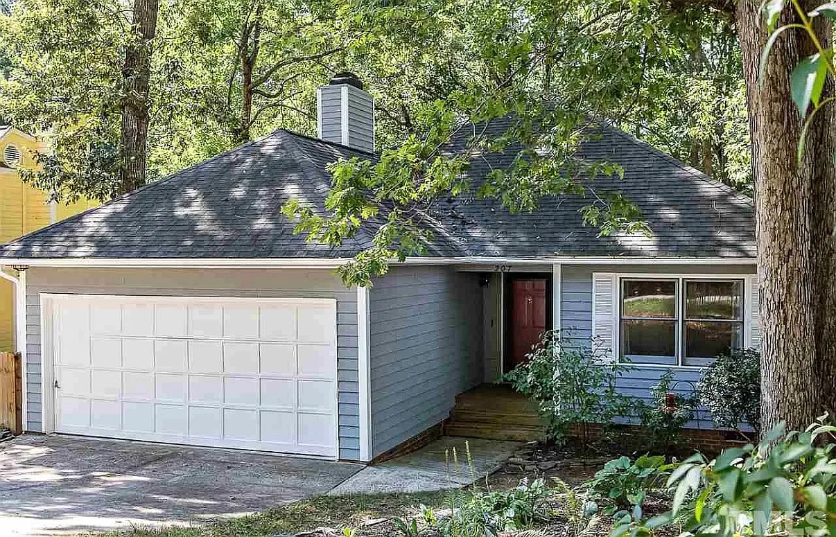 3 bed, 1426 sqft, $2,500 — Photo 1