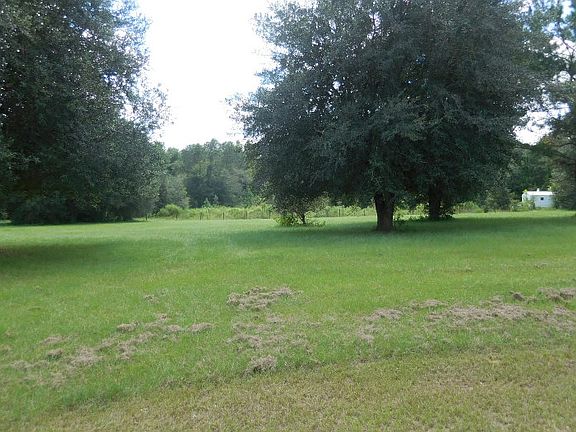 4th image of 308 SE Loxley Gln