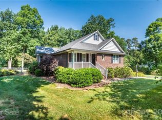 1417 Angela Ct, Lincolnton, NC 28092