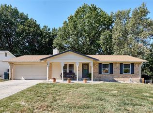 24 Lemon Tree Dr, Saint Peters, MO 63376