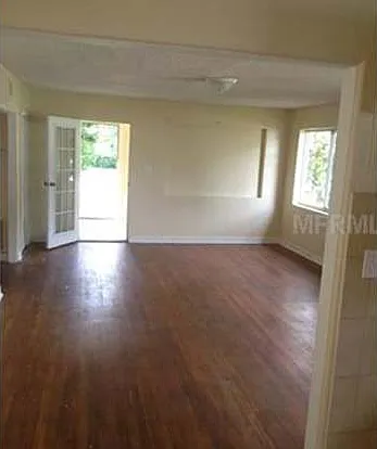 3001 E Jefferson St — Photo 17