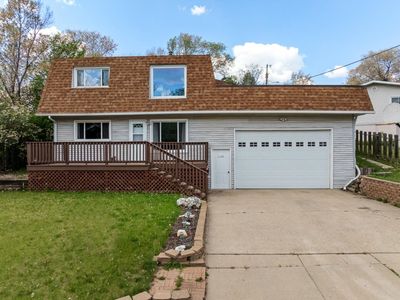 1127 8th St NE, Minot, ND, 58703