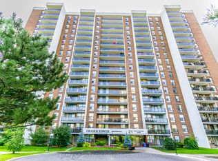 21 Knightsbridge Rd #1708, Brampton, ON L6T 3Y1
