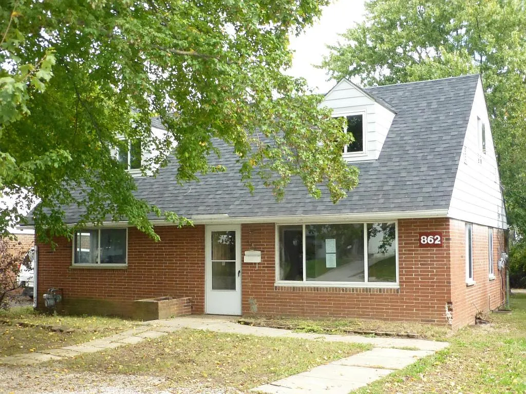 862 Demorest Rd photo 1