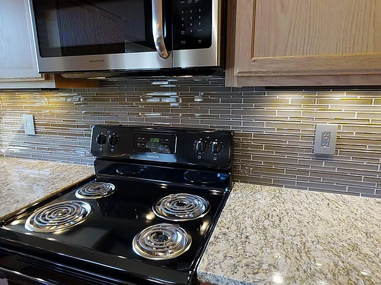 One Lake Place — Photo 20