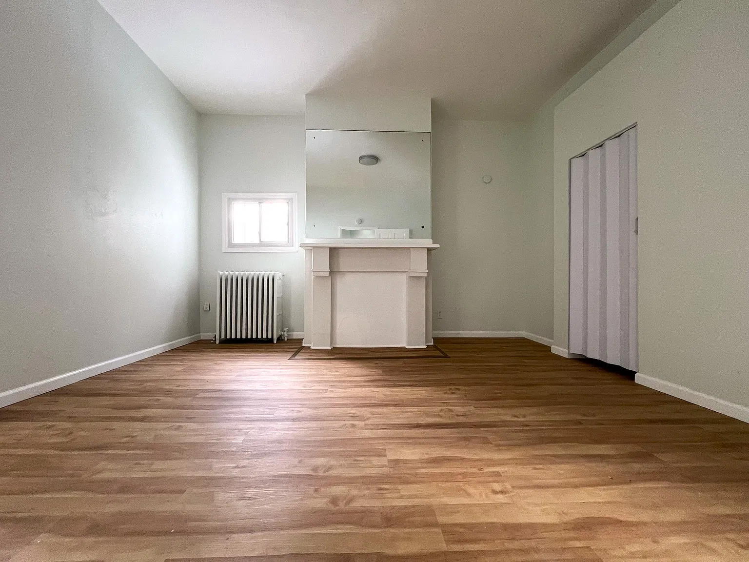3 bed, 1500 sqft, $2,300 — Photo 4