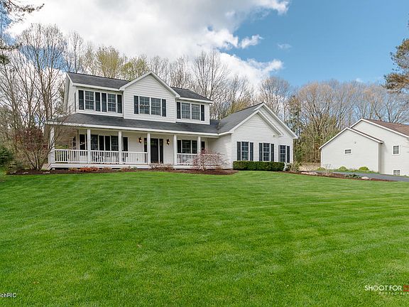 2nd image of 2176 Leigh Ct