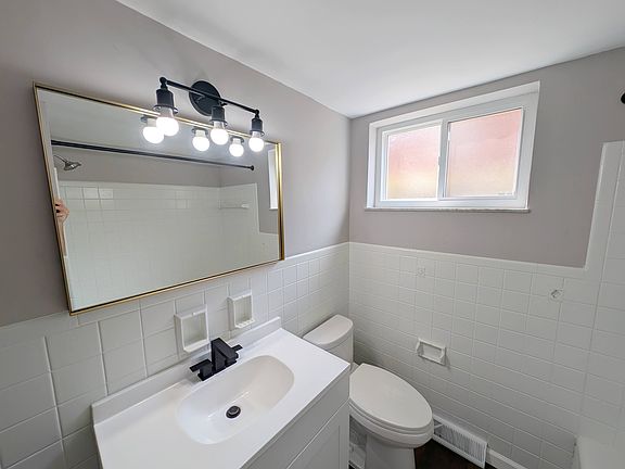 5th image of 110 Cromwell Pl #2