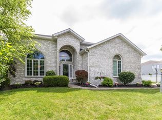 8205 Admirals Landing Pl, Indianapolis, IN