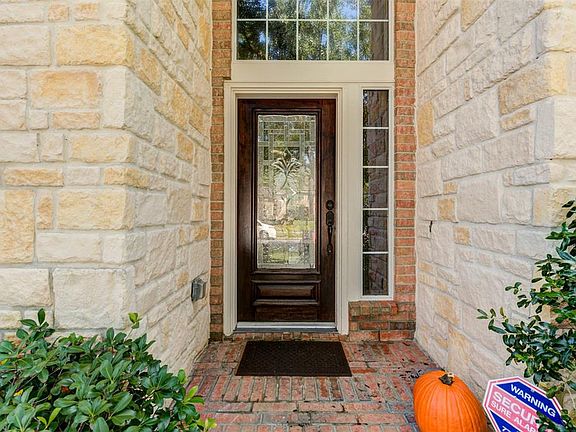 4th image of 17622 Sierra Creek Ln