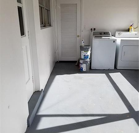 2nd image of 412 N 57th Ave #412