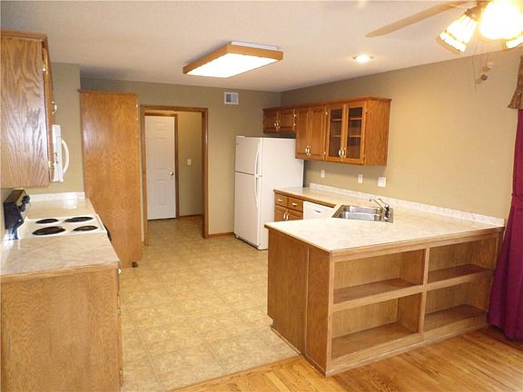 5th image of 2307 Hebbeln Dr