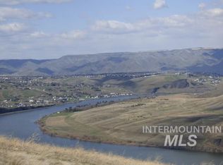 222 E Sunglow Ct, Asotin, WA 99402