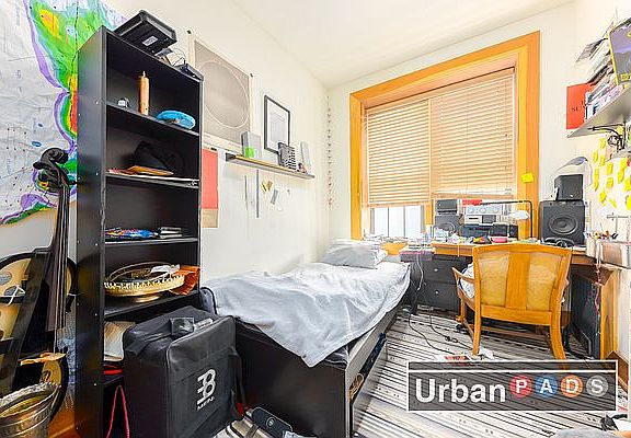 3rd image of 138 Lexington Ave #2