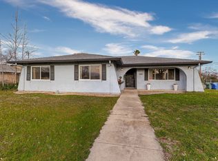 3400 Summit Dr, Redding, CA 96001