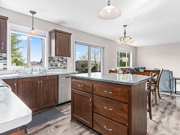 3rd image of 706 Wilder Way