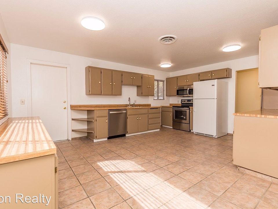 1st image of 2120 Shadow Mountain Pl
