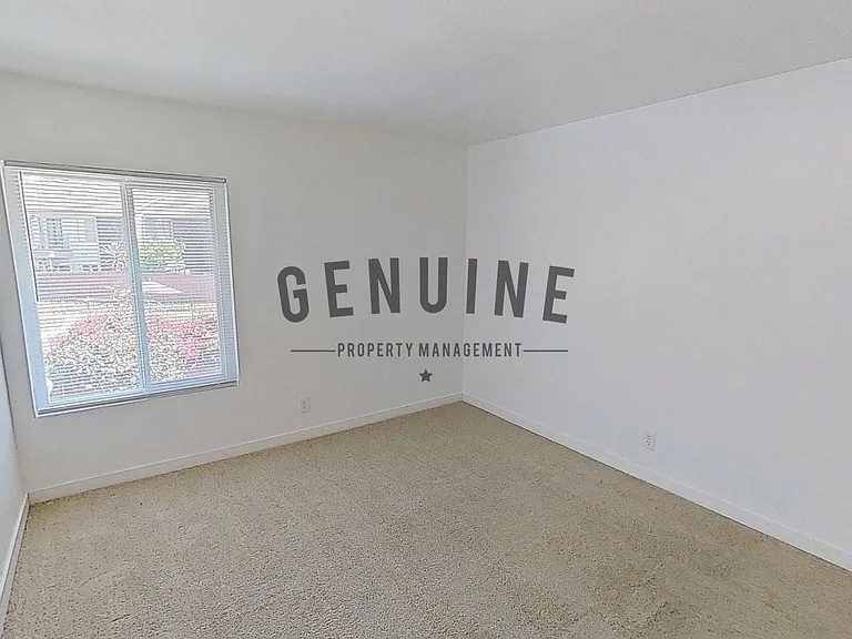 971 S Idaho St #16 — Photo 12