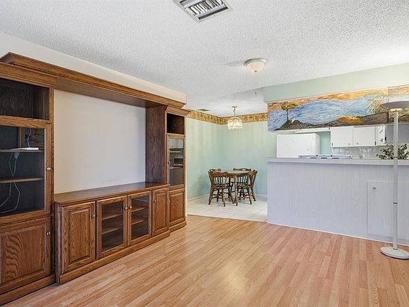 5th image of 4344 TAHITIAN GARDENS CIRCLE #B