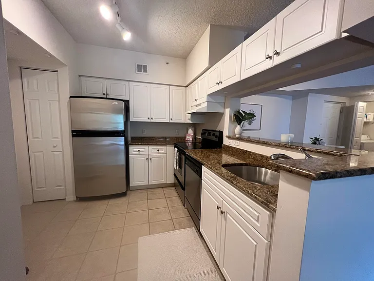 1306 Tuscany Way #306 — Photo 7
