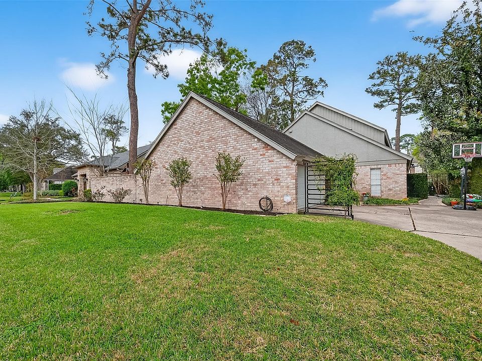 1st image of 10022 Bayou Glen Rd