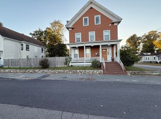 1 Greenwood Rd, Brockton, MA 02301