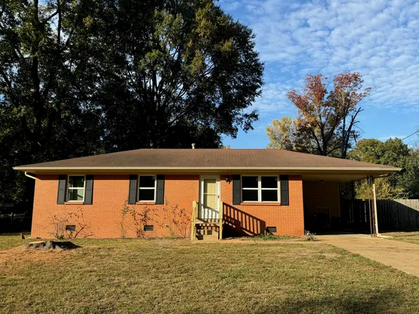 81 McCool Dr, Jackson, TN 38305