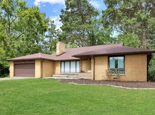 78 Timberlake Rd, Barrington, IL 60010