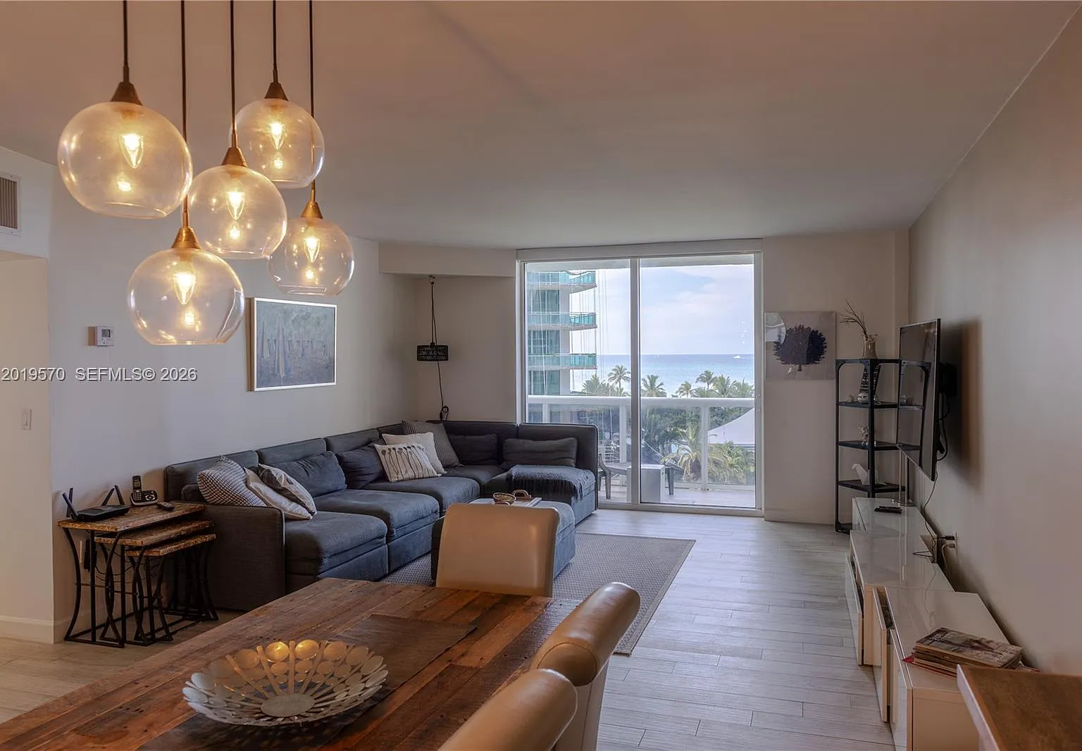 Harbour House — Photo 4